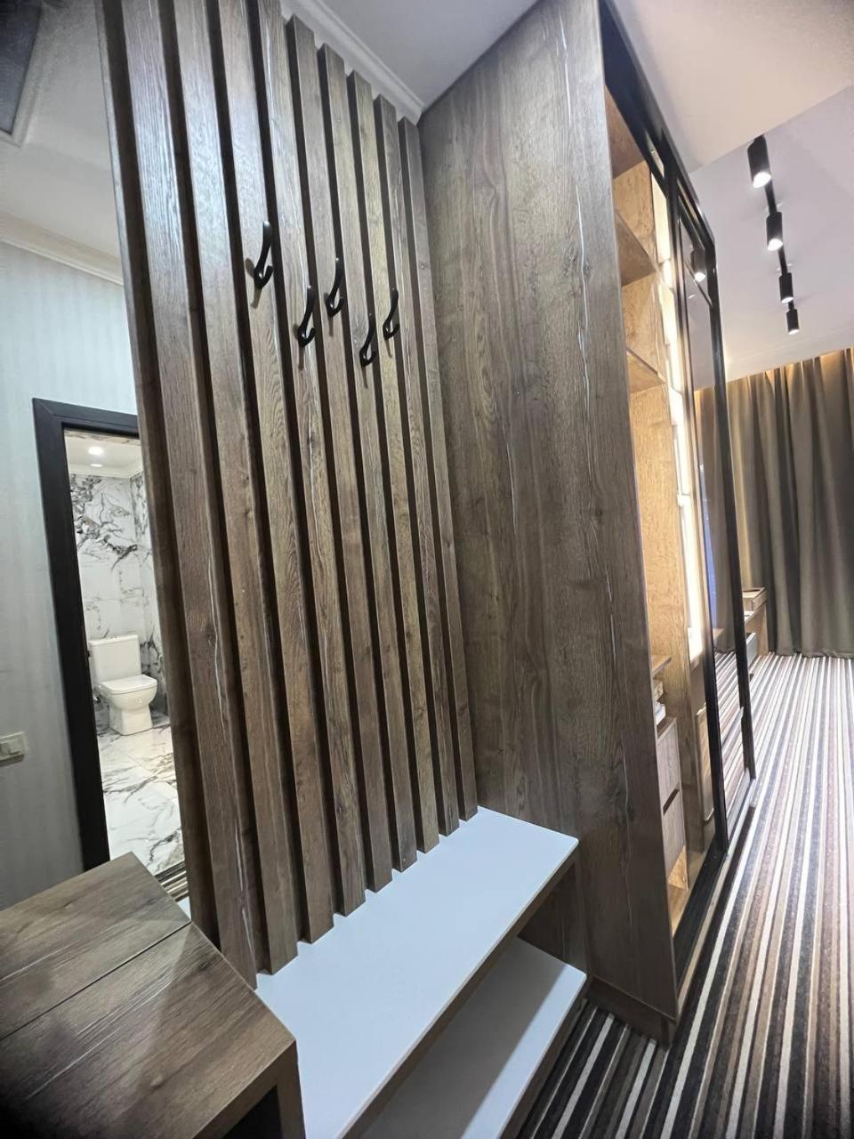 Sapar Standart Hotel Schymkent Exterior foto