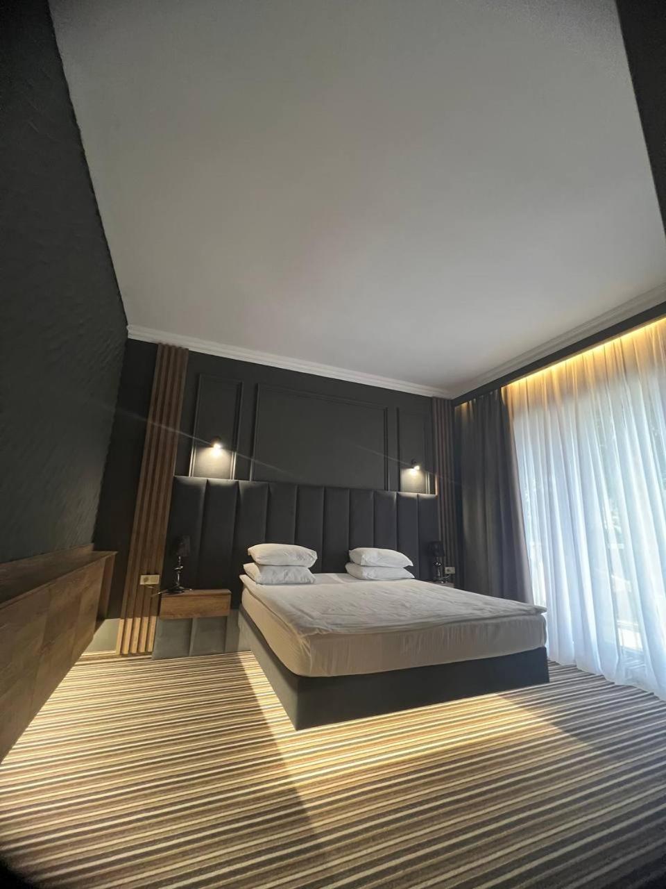 Sapar Standart Hotel Schymkent Exterior foto