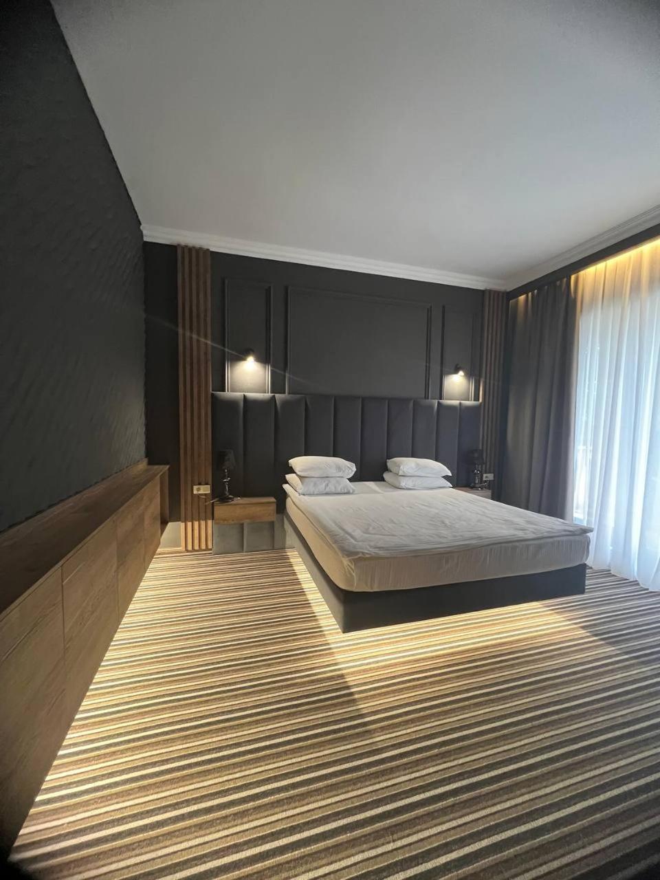 Sapar Standart Hotel Schymkent Exterior foto
