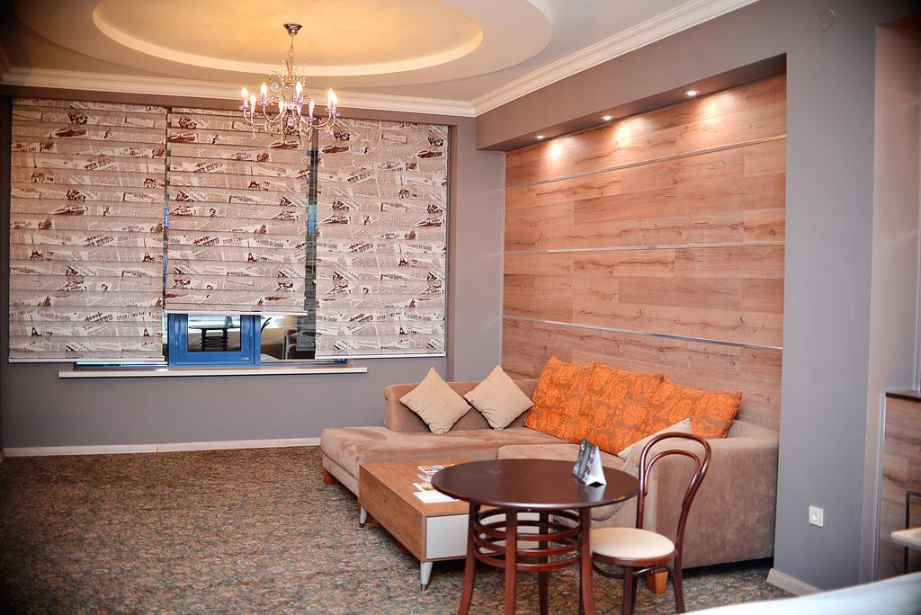 Sapar Standart Hotel Schymkent Exterior foto